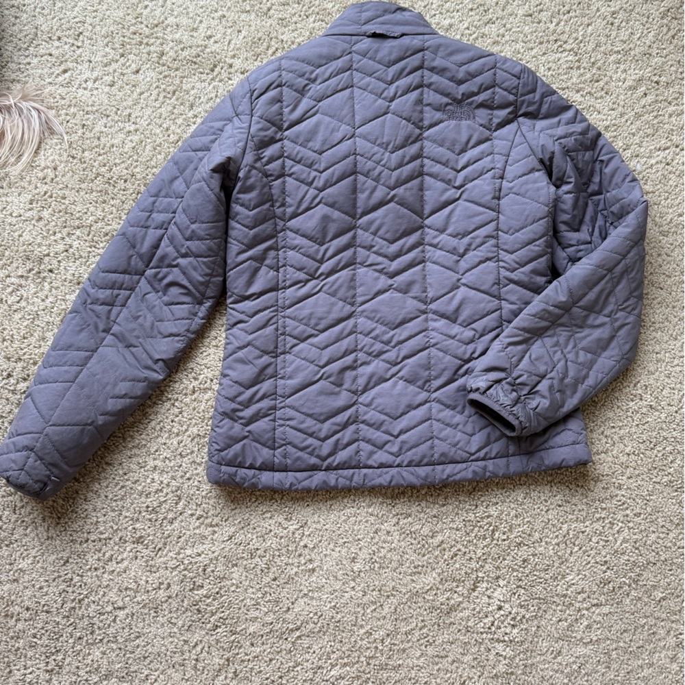 North face jacket - Picture 3 of 5